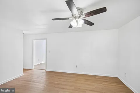 $325,000 | 122 Walker Avenue, West Berlin, NJ 08091