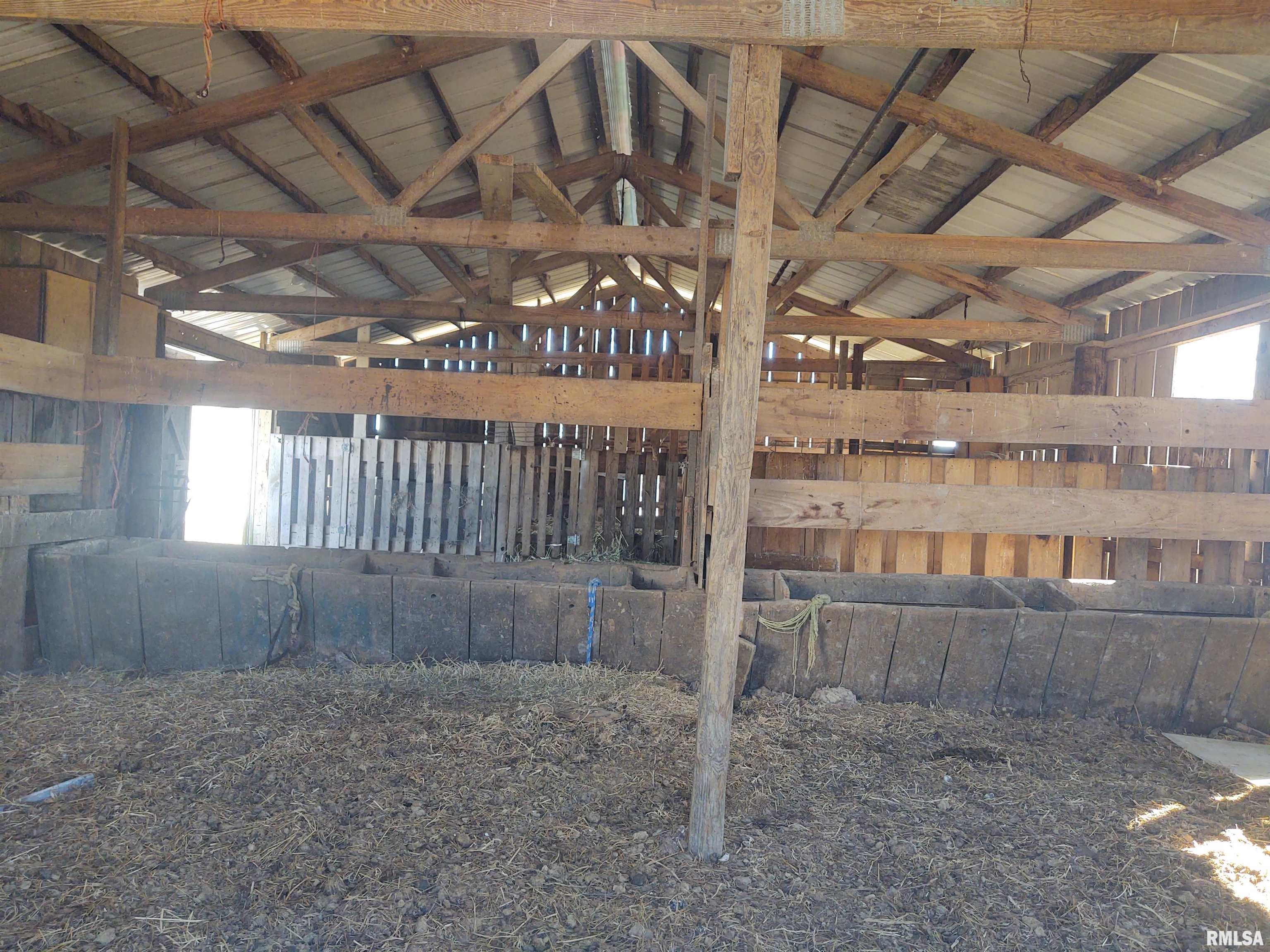 425 Pioneer Lane Vienna, IL 62995 - Photo 33 of 52