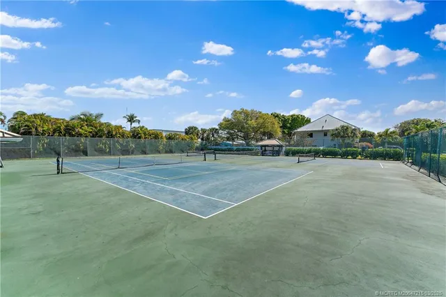 a view of a tennis court