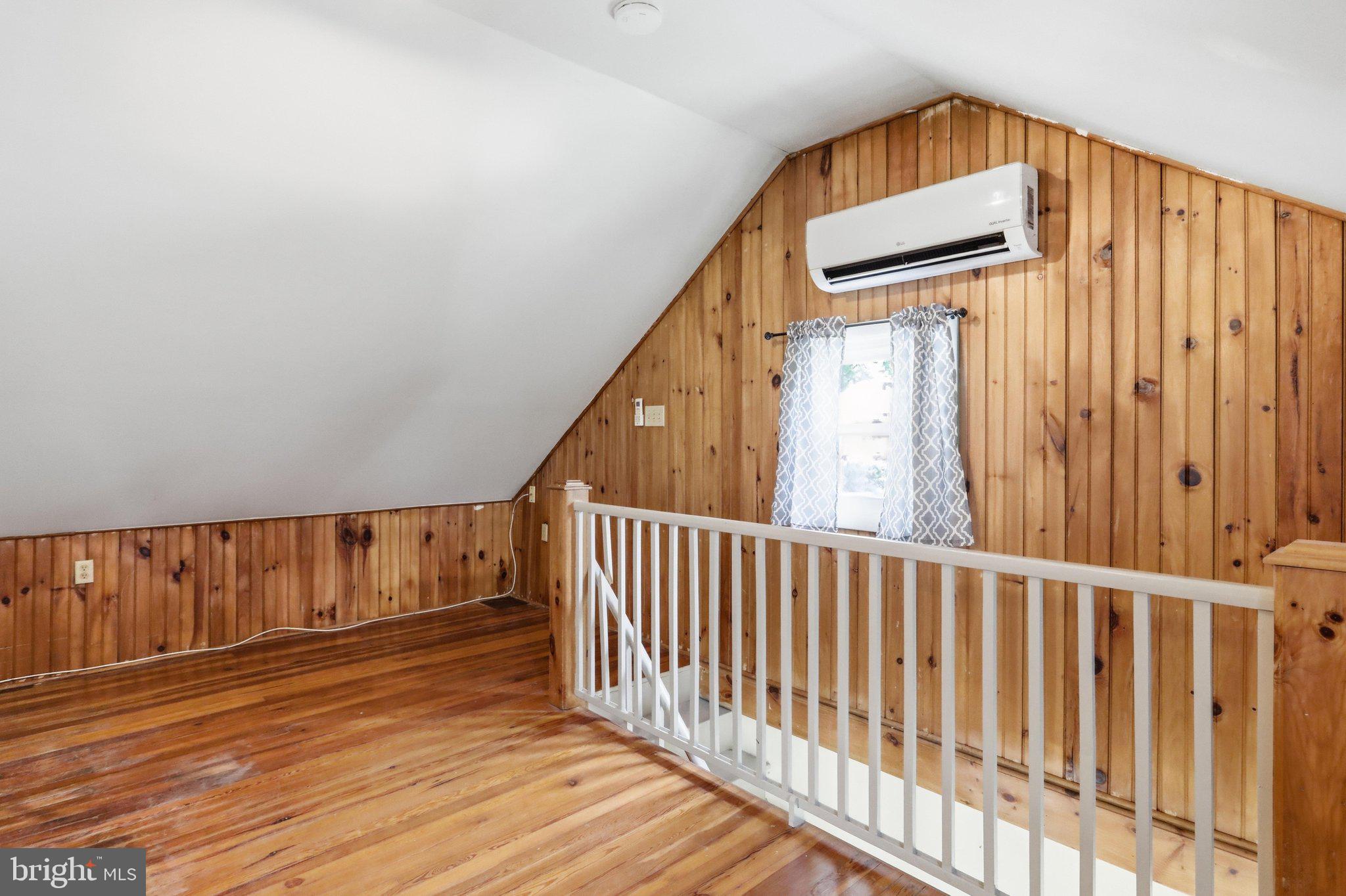 12527 Rockdale Road Clear Spring, MD 21722 - Photo 18 of 25 Upstairs