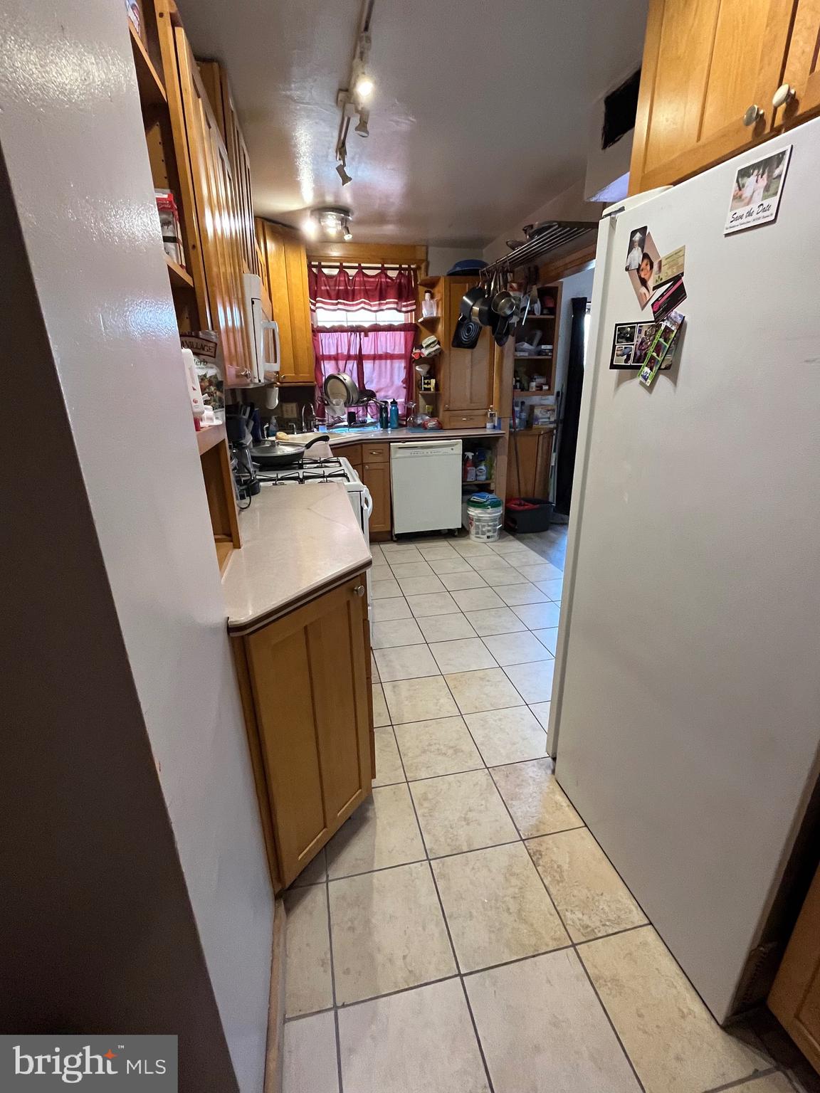 6159 Charles Street Philadelphia, PA 19135 - Photo 19 of 35 Kitchen