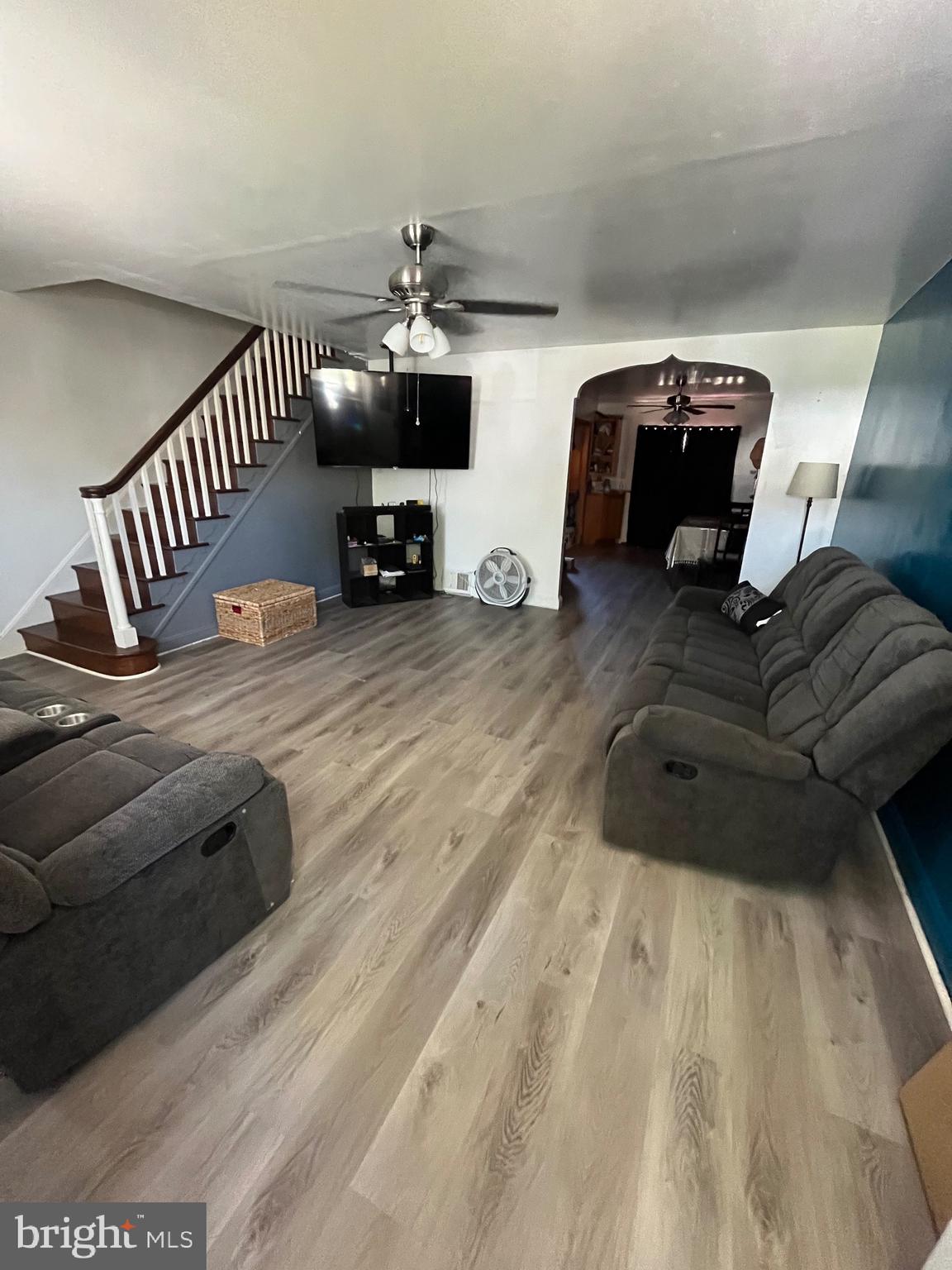 6159 Charles Street Philadelphia, PA 19135 - Photo 7 of 35 Living Room
