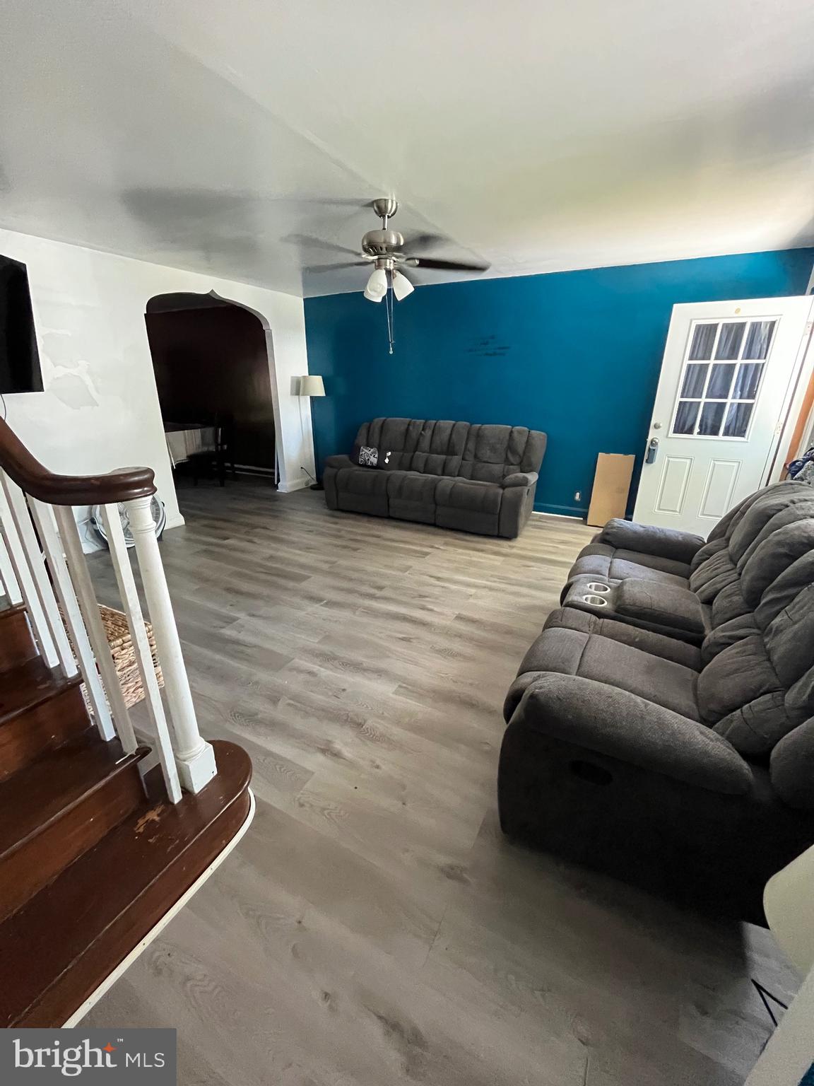 6159 Charles Street Philadelphia, PA 19135 - Photo 8 of 35 Living Room