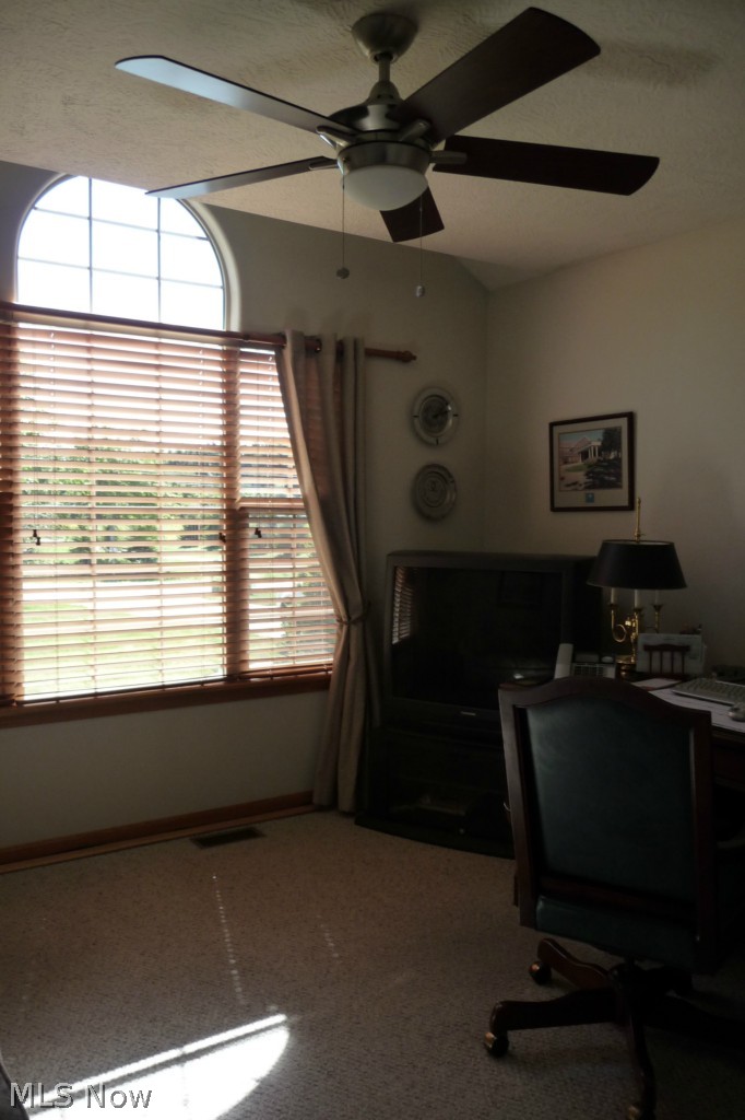 889 Lockwood Road Barberton, OH 44203 - Photo 16 of 21 Gallery Image 16