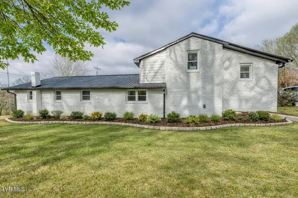 $459,900 | 2230 Dave Buck Road, Johnson City, TN 37601
