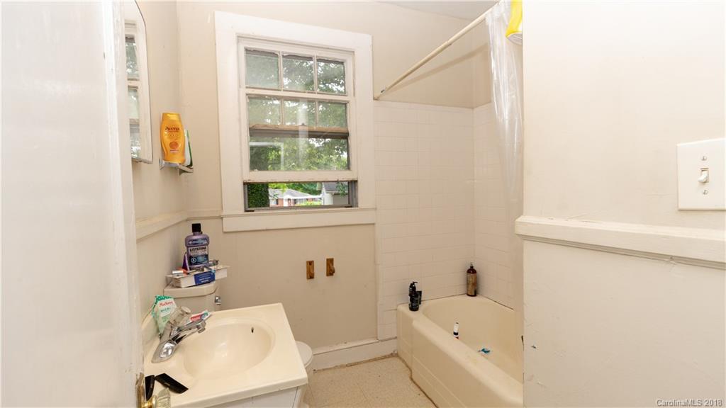 1209 Enderly Road Charlotte, NC 28208 - Photo 6 of 7 Gallery Image 6