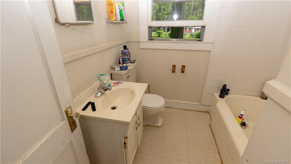 1209 Enderly Road Charlotte, NC 28208 - Photo 7 of 7 Gallery Image 7