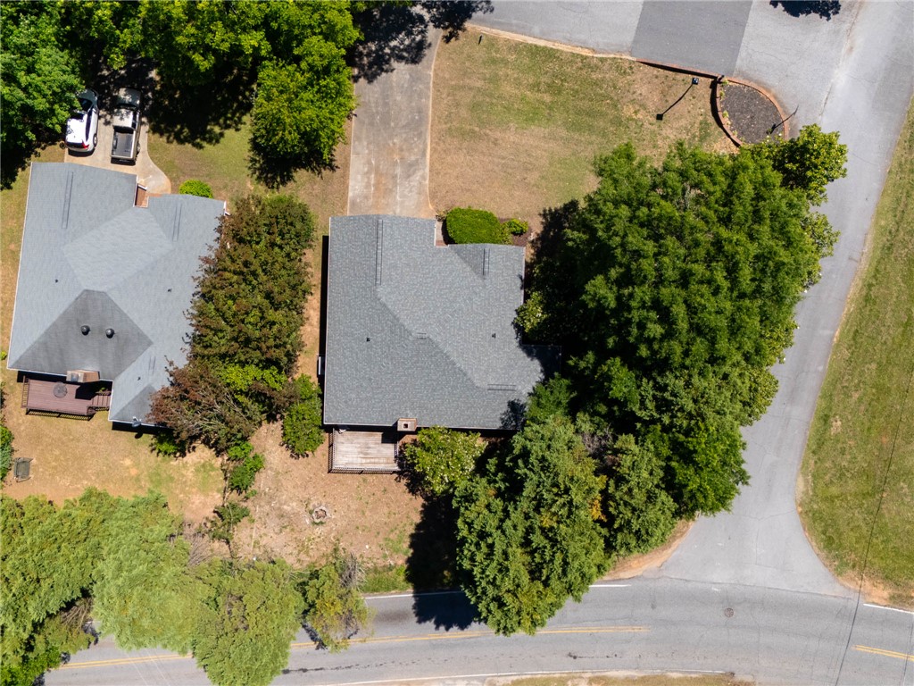 101 Woodbridge Circle Anderson, SC 29621 - Photo 18 of 21 This elevated view captures the residential properties and surrounding lush greenery.