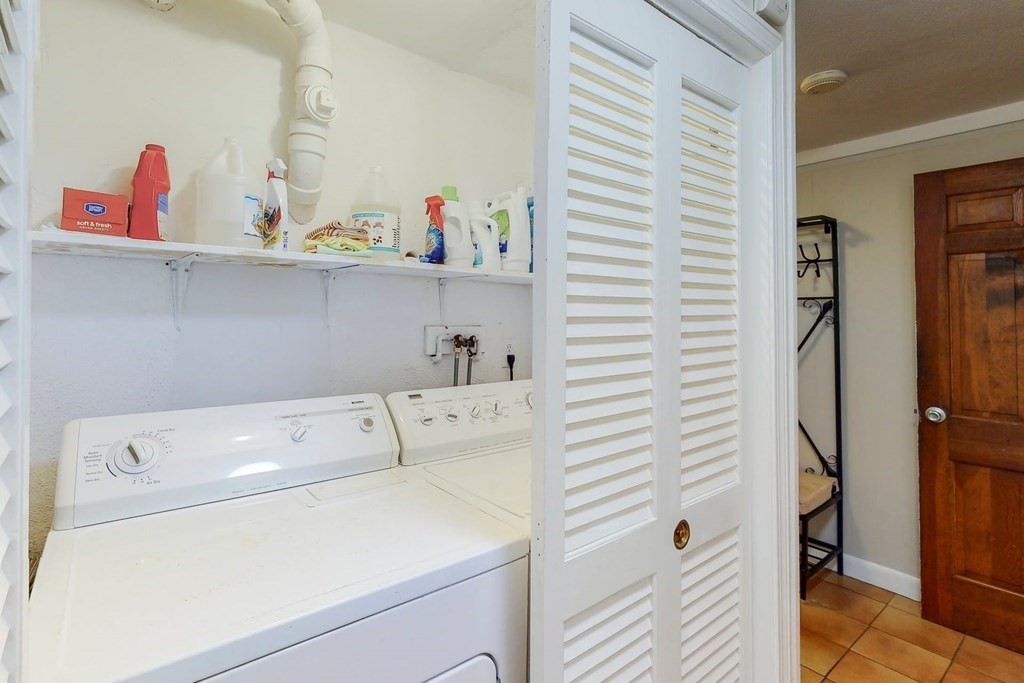 8 Meadowview Road Wayland, MA 01778 - Photo 39 of 40 a utility room with dryer and washer