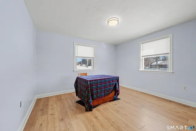 $399,900 | 101 Pool Road, North Haven, CT 06473