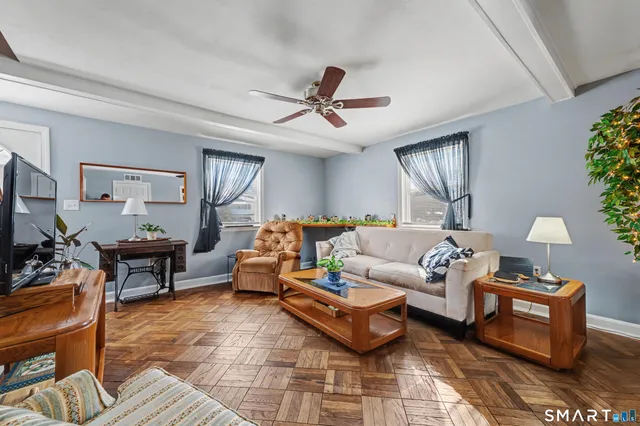 $399,900 | 101 Pool Road, North Haven, CT 06473