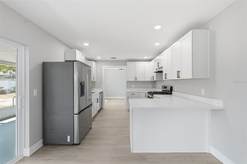 9278 78th Place Seminole, FL 33777 - Photo 27 of 52 Gallery Image 27