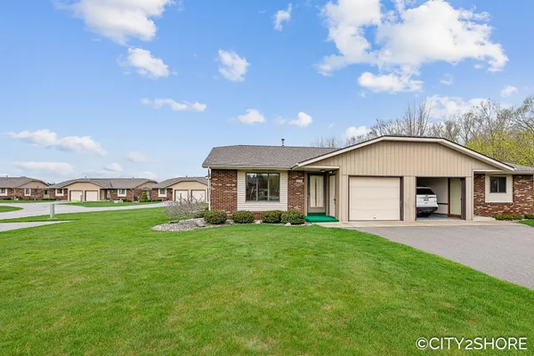 $289,000 | 6793 Waterview Drive, Grandville, MI 49418