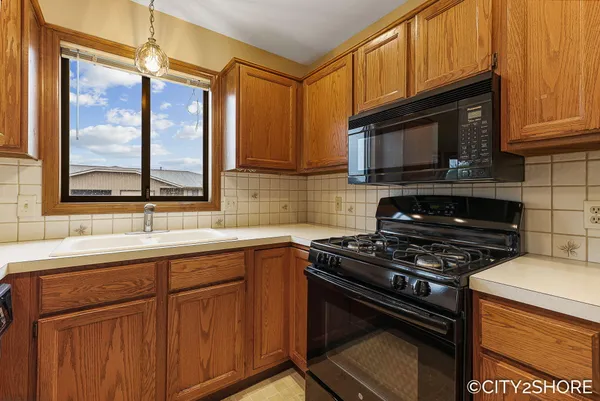 $289,000 | 6793 Waterview Drive, Grandville, MI 49418