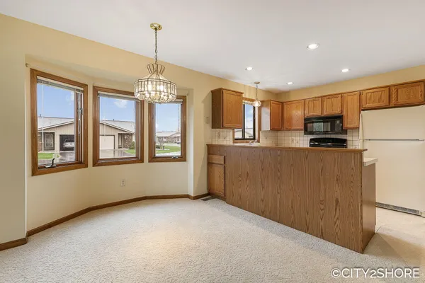$289,000 | 6793 Waterview Drive, Grandville, MI 49418