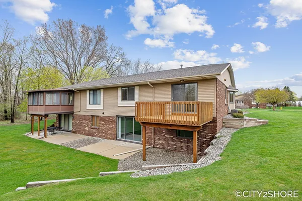 $289,000 | 6793 Waterview Drive, Grandville, MI 49418