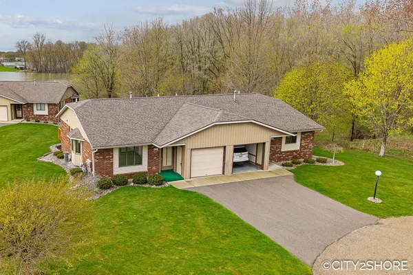 $289,000 | 6793 Waterview Drive, Grandville, MI 49418