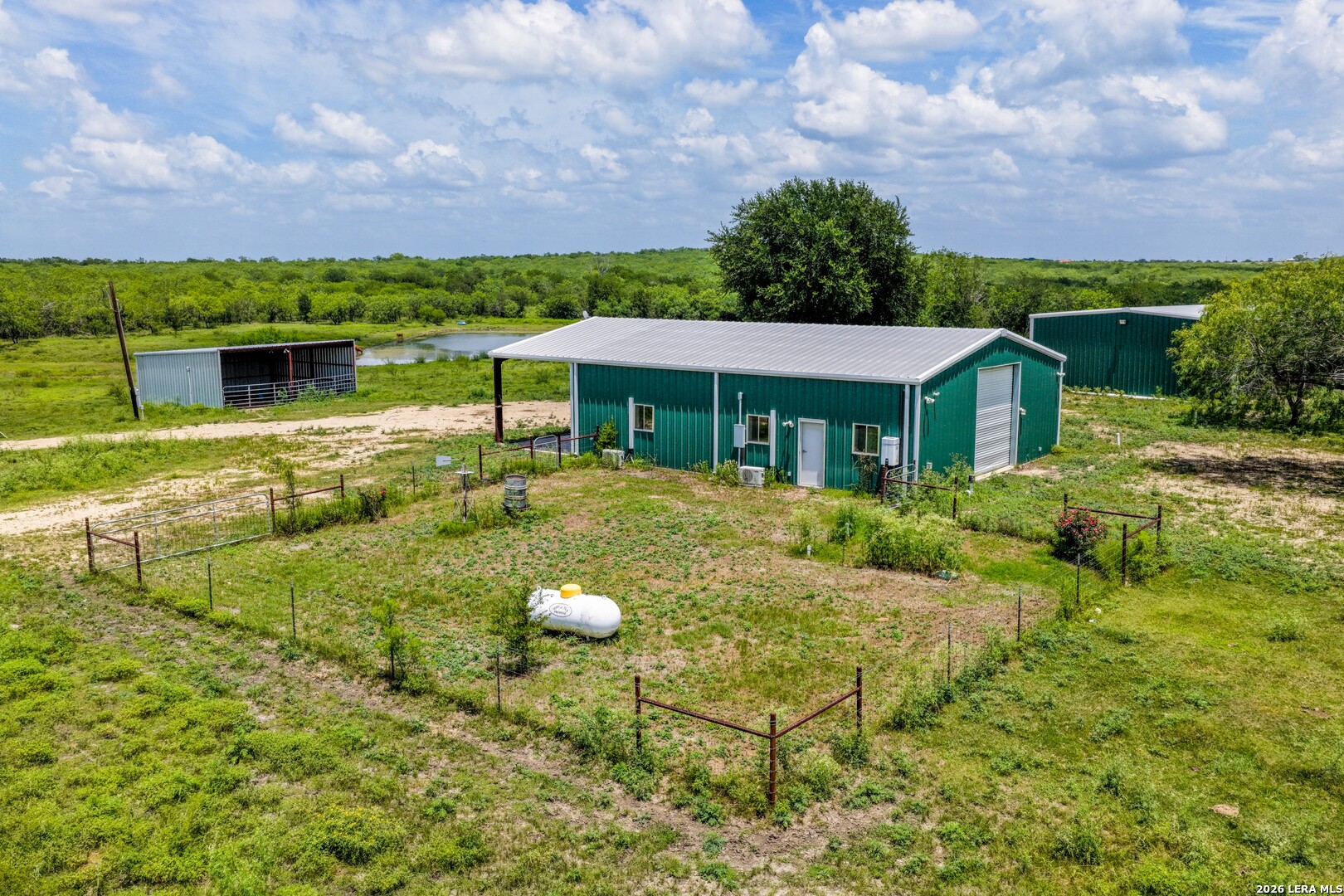 2249 Long Road Lockhart, TX 78644 - Photo 3 of 32