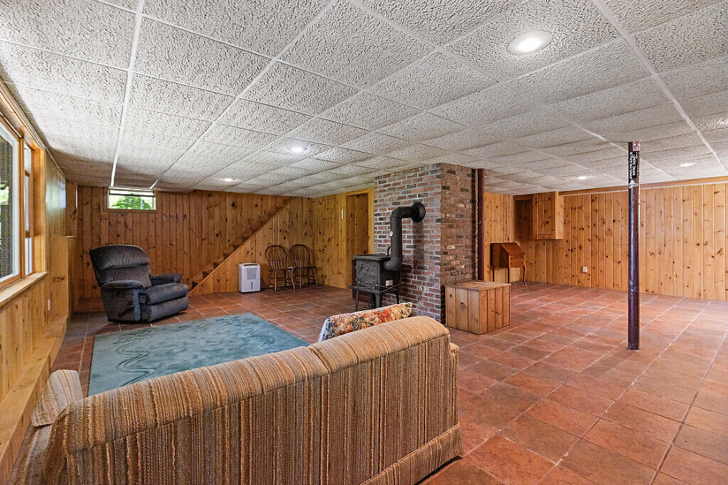 176 Perkins Beach Road Wayne, ME 04284 - Photo 46 of 75 45_BP5A0447_DxO_mls