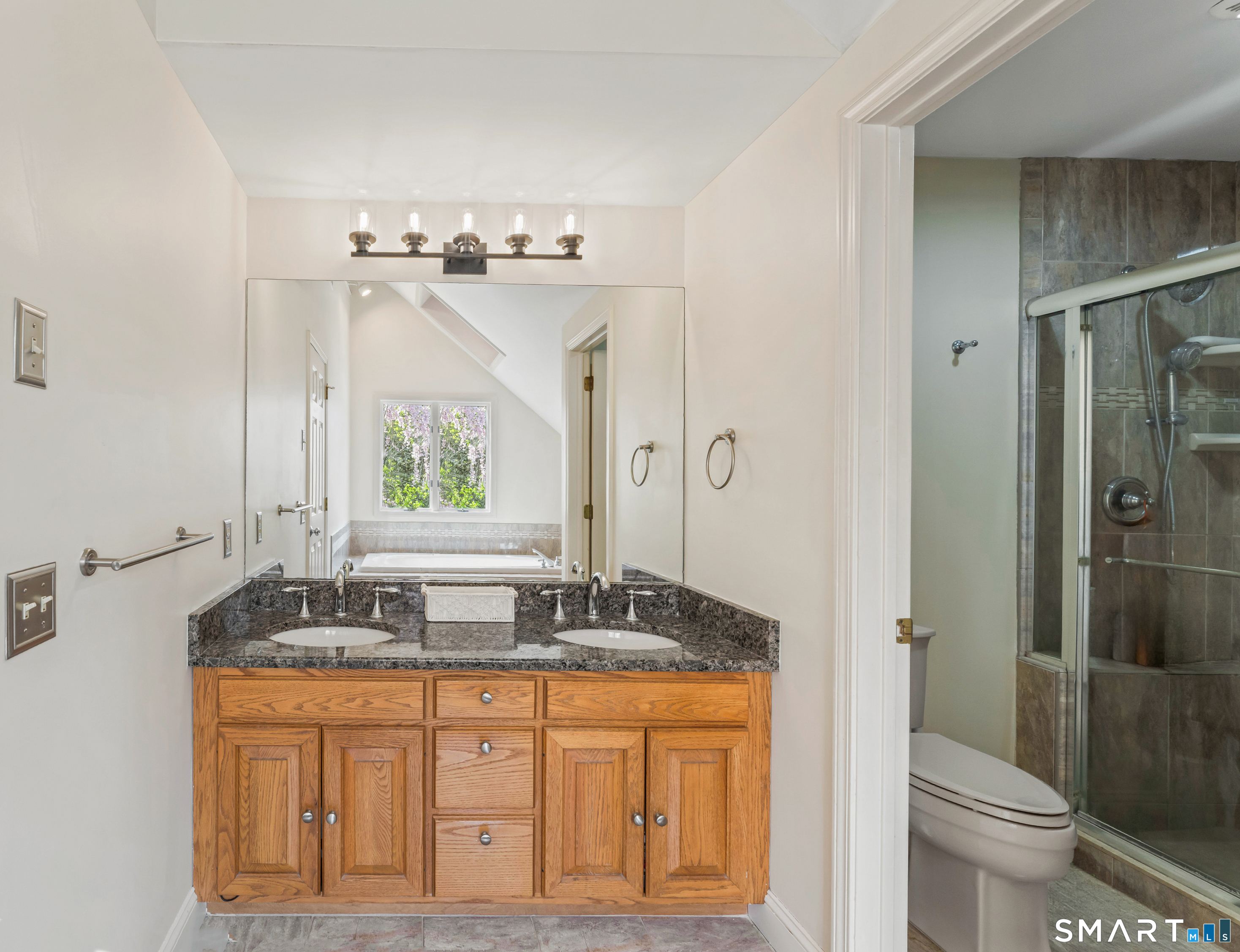 35 Aarons Court Ridgefield, CT 06877 - Photo 27 of 40