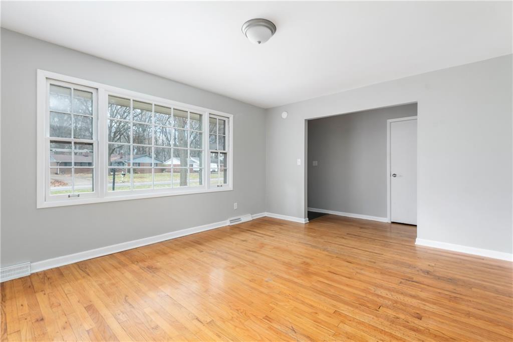 3339 Melbourne Rd Drive South Indianapolis, IN 46228 - Photo 5 of 22 Gallery Image 5