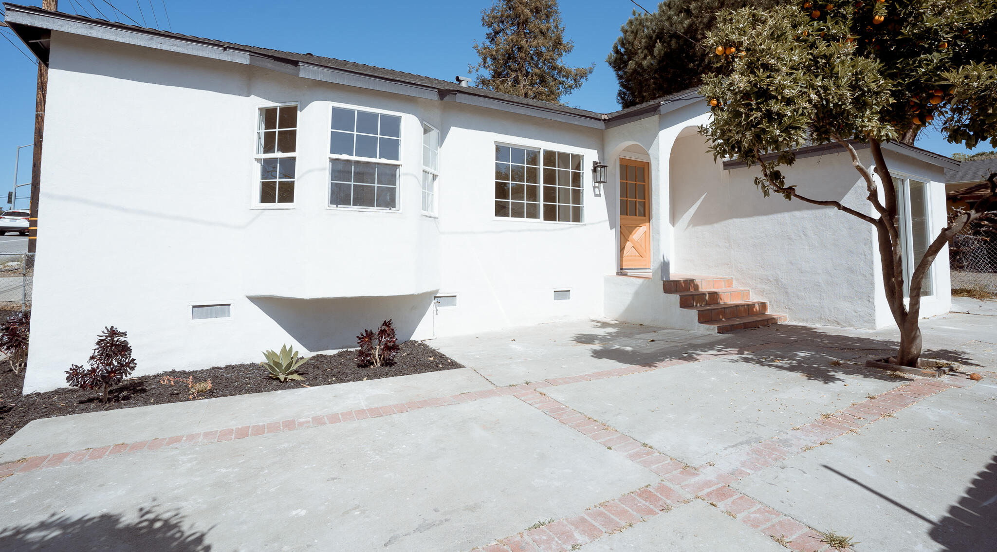 2636 Calle Real, Santa Barbara, CA 93105 Compass