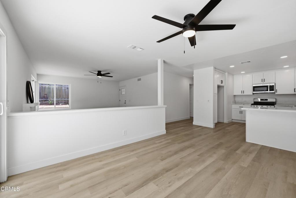 5226 Creekside Road Camarillo, CA 93012 - Photo 9 of 35