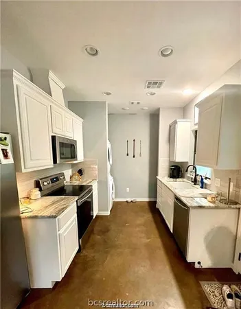 $1,850 | 11357 Oak Lake Road, Bryan, TX 77808