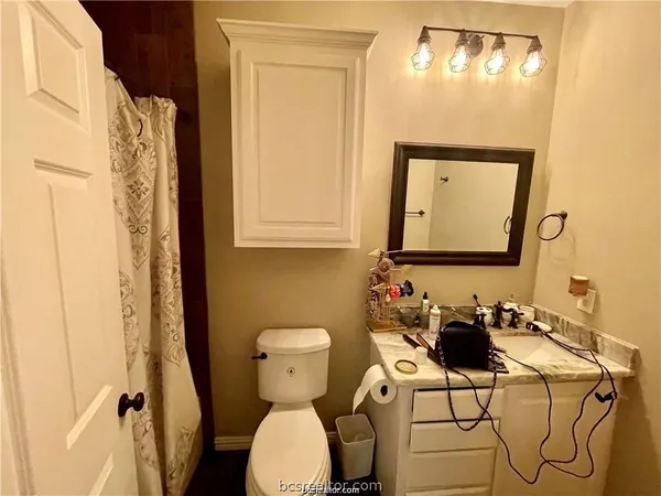 $1,850 | 11357 Oak Lake Road, Bryan, TX 77808