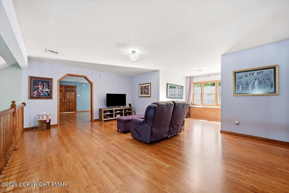 498 Twinbrook Road Wilkes Barre, PA 18702 - Photo 61 of 121 059-028_DSC_0758