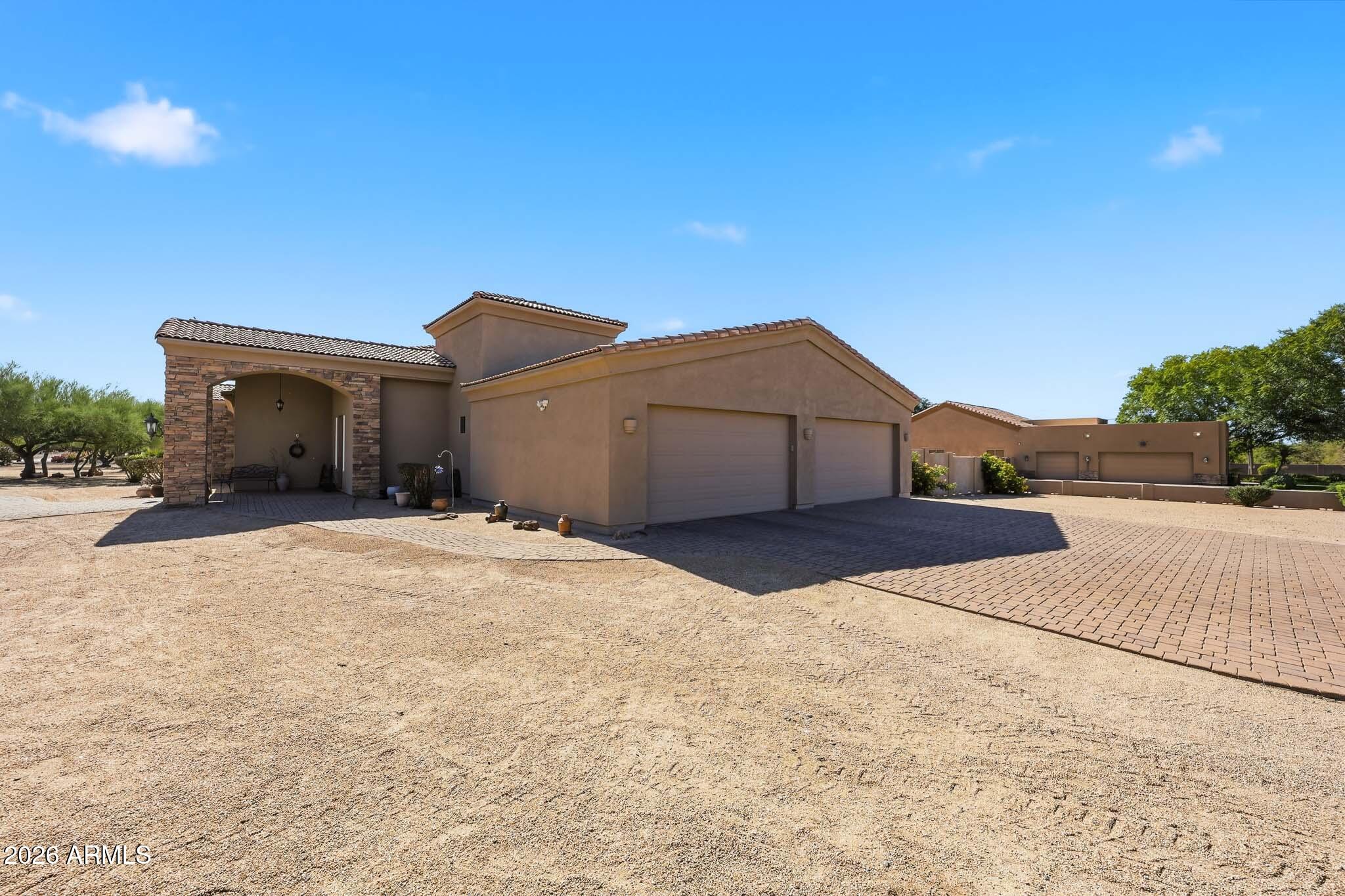 2649 West Irvine Road Phoenix, AZ 85086 - Photo 6 of 90 A (6)