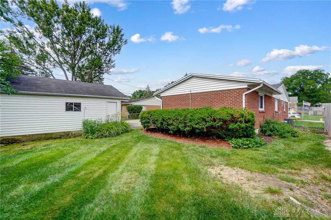 4298 Meadowcroft Road Dayton, OH 45429 - Photo 35 of 39 Gallery Image 35