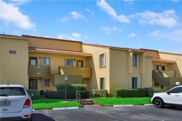 $3,200 | 5323 Southeast Miles Grant Road, Unit 206, Stuart, FL 34997