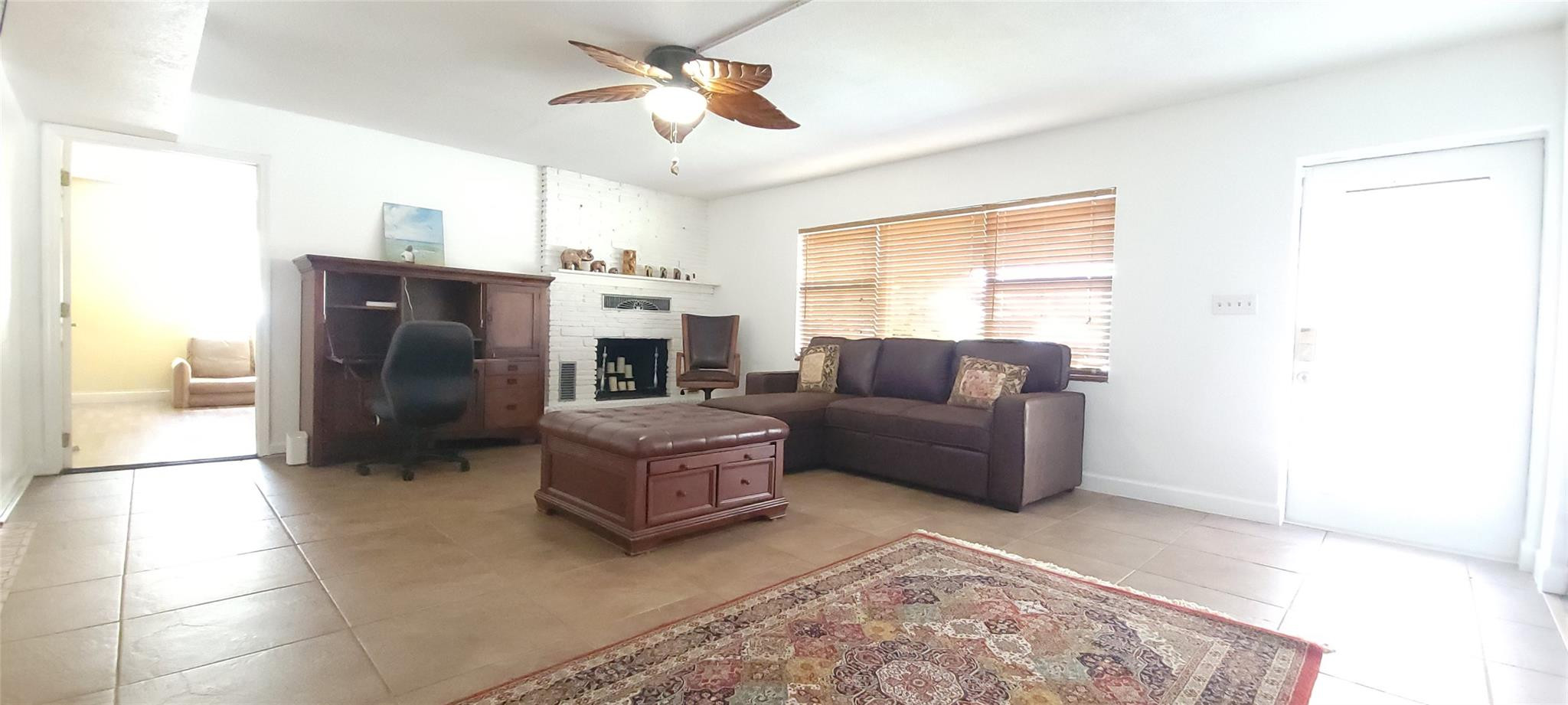 400 Sunset Drive Pompano Beach, FL 33062 - Photo 5 of 27 Photo 5