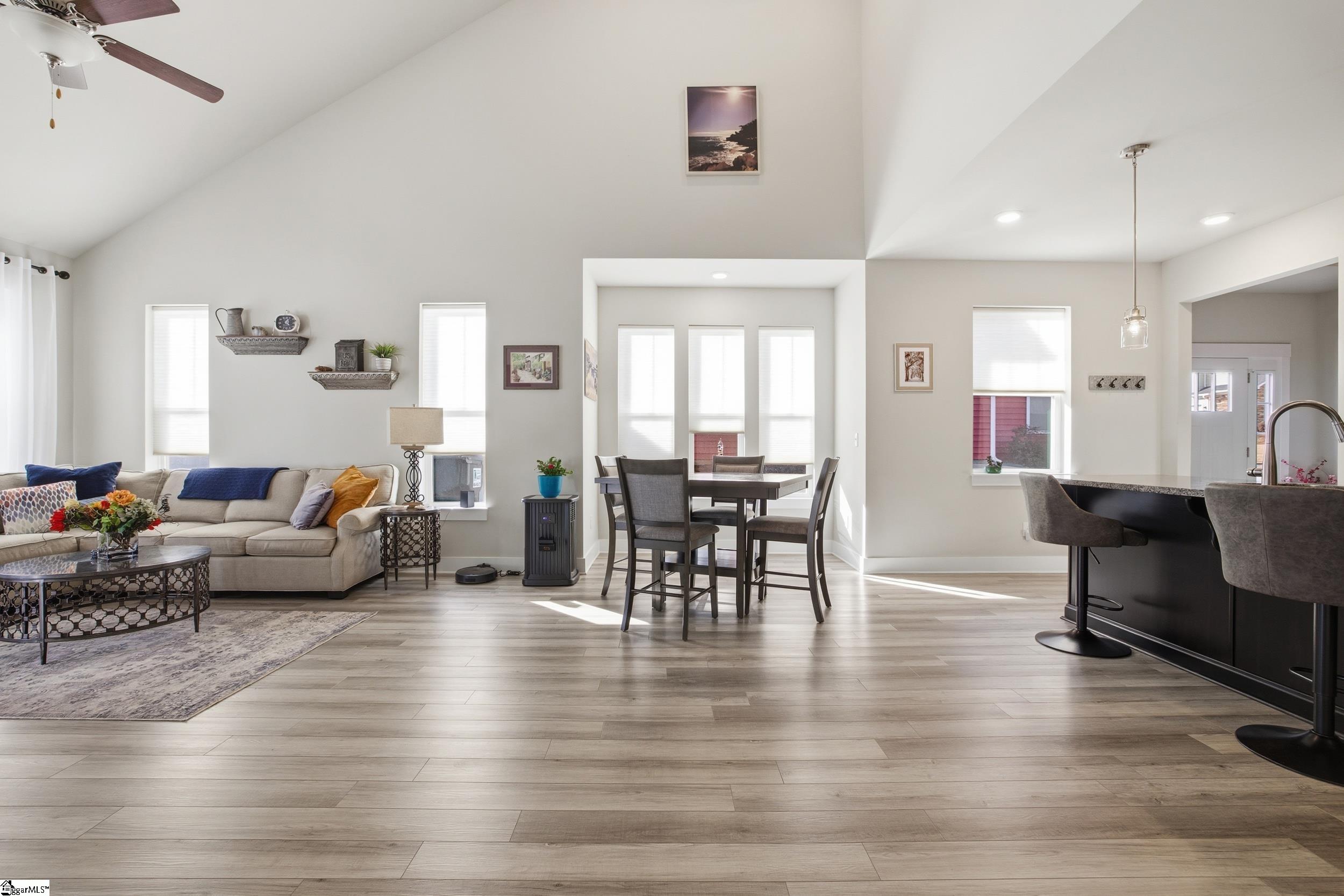 207 Rosecroft Drive Easley, SC 29642 - Photo 11 of 42