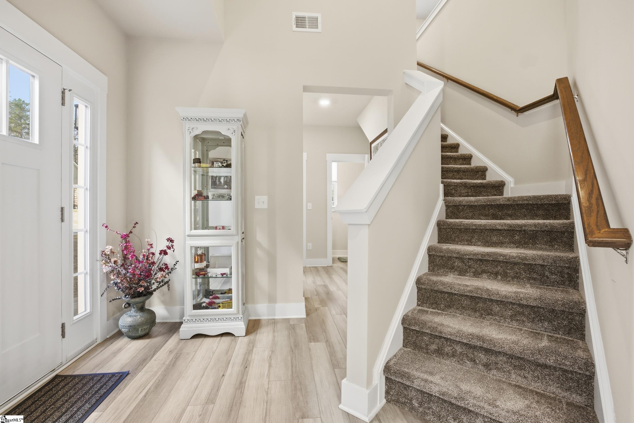 207 Rosecroft Drive Easley, SC 29642 - Photo 3 of 42