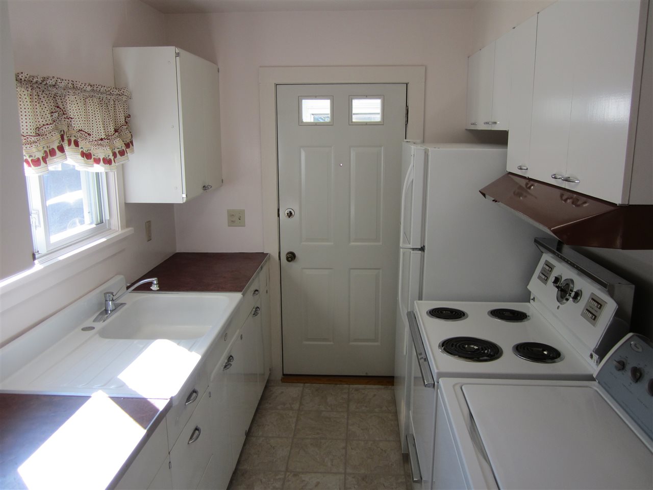 724 South Ray Street Spokane, WA 99202 - Photo 5 of 19 Gallery Image 5