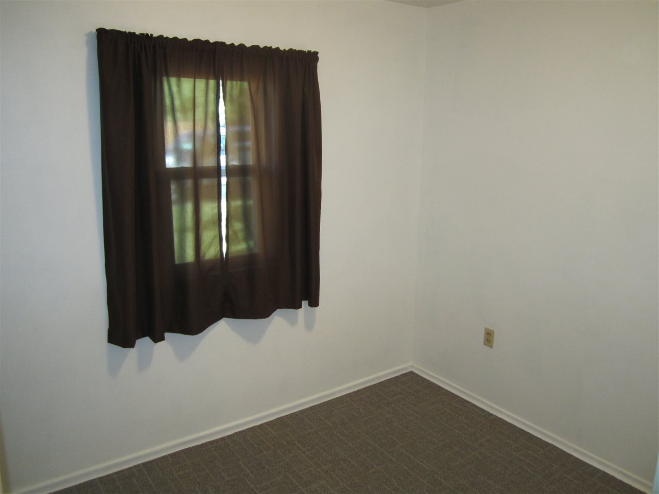 724 South Ray Street Spokane, WA 99202 - Photo 8 of 19 Gallery Image 8