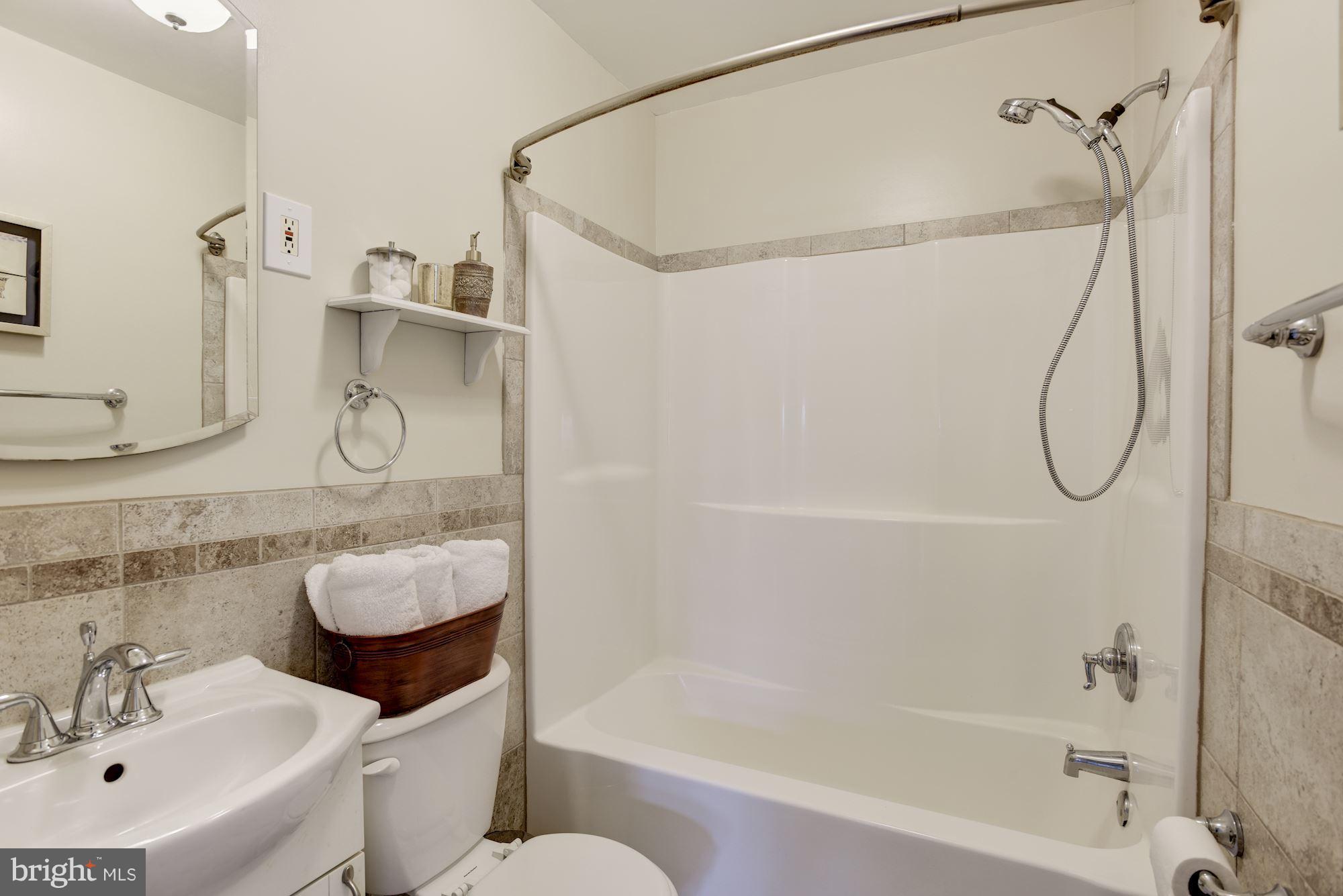 265 Pertch Road Severna Park, MD 21146 - Photo 10 of 30 Bathroom 2