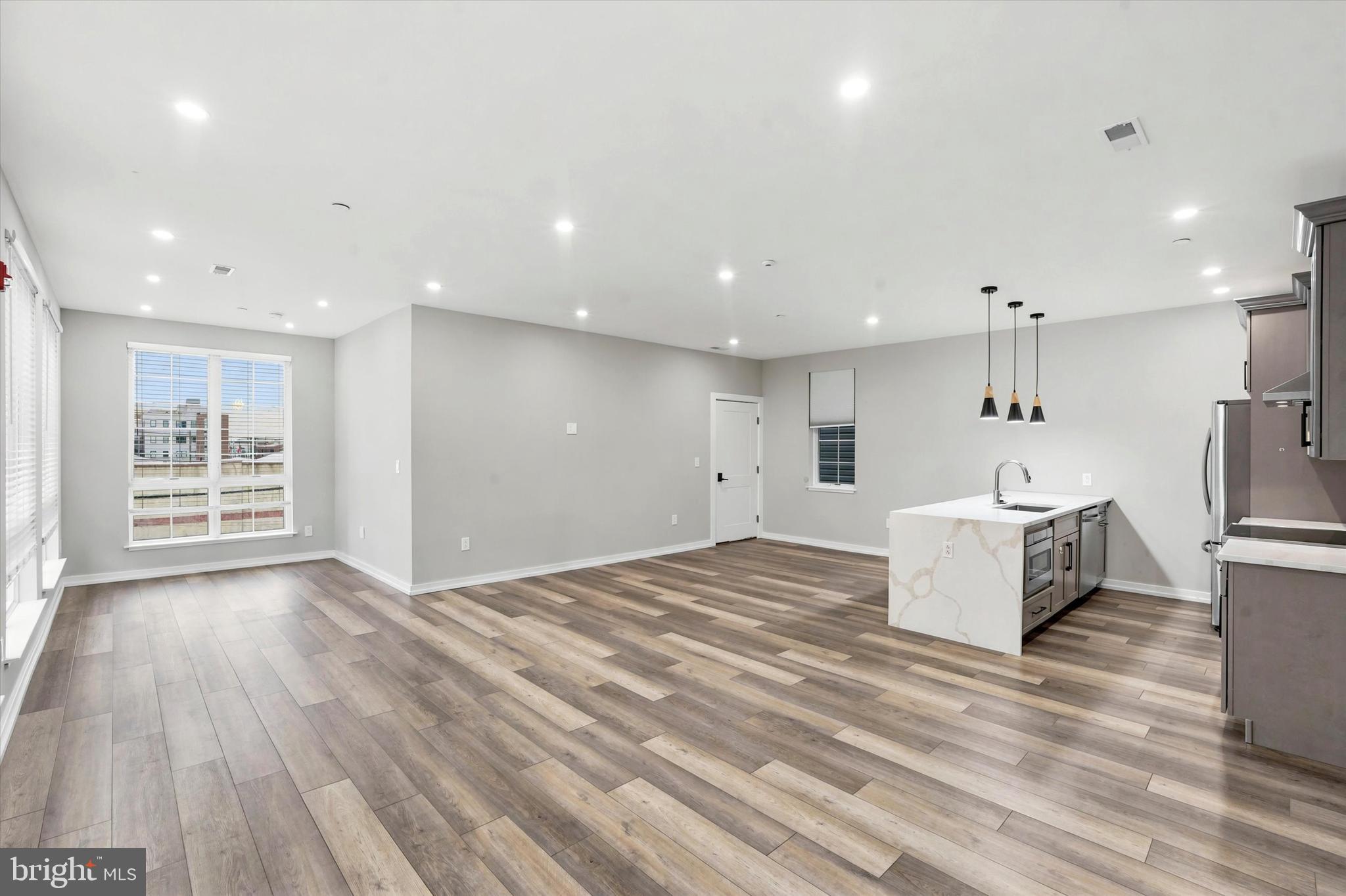 2412 Innovator Way, Unit 4 Philadelphia, PA 19146 - Photo 7 of 21