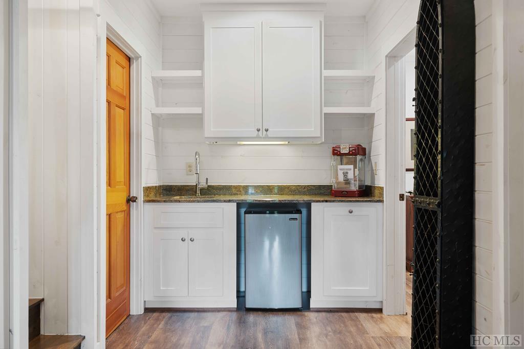410 Rivard Road Glenville, NC 28736 - Photo 21 of 54 Gallery Image 21