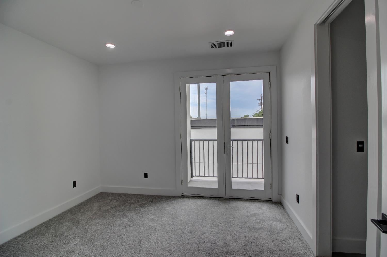 1526 3rd Street Escalon, CA 95320 - Photo 29 of 44 a view of an empty room with a window