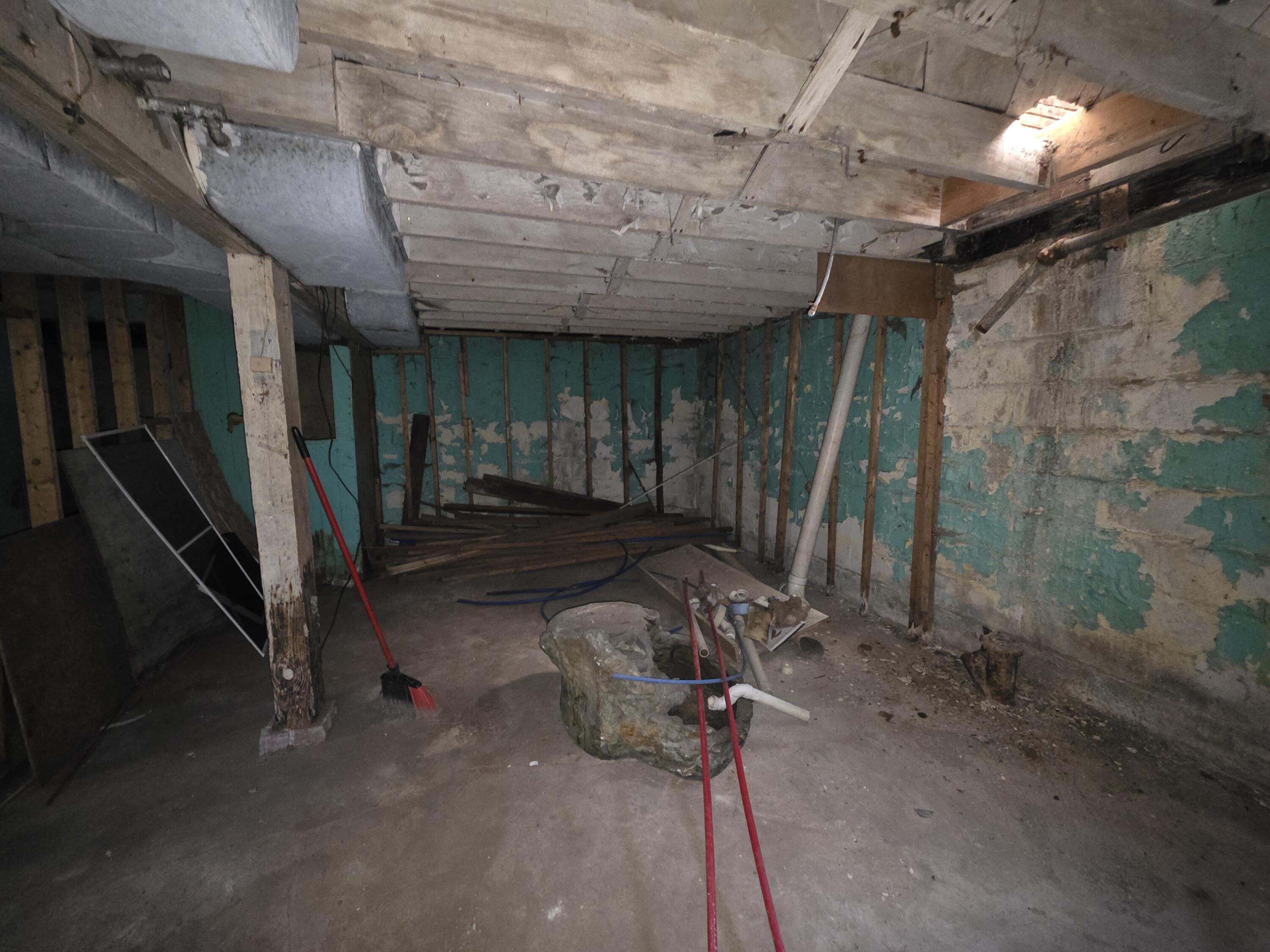 772 Ohio Street Gary, IN 46402 - Photo 16 of 22 a view of a room with a wooden roof