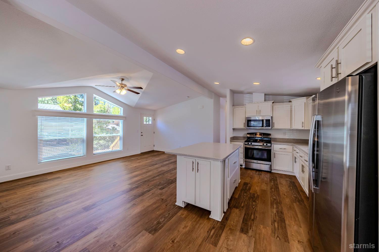 1080 Julie Lane, Unit 79 South Lake Tahoe, CA 96150 - Photo 11 of 32