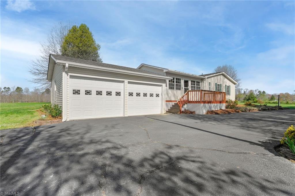3436 Rome Anthony Road Yadkinville, NC 27055 - Photo 6 of 49 Gallery Image 6