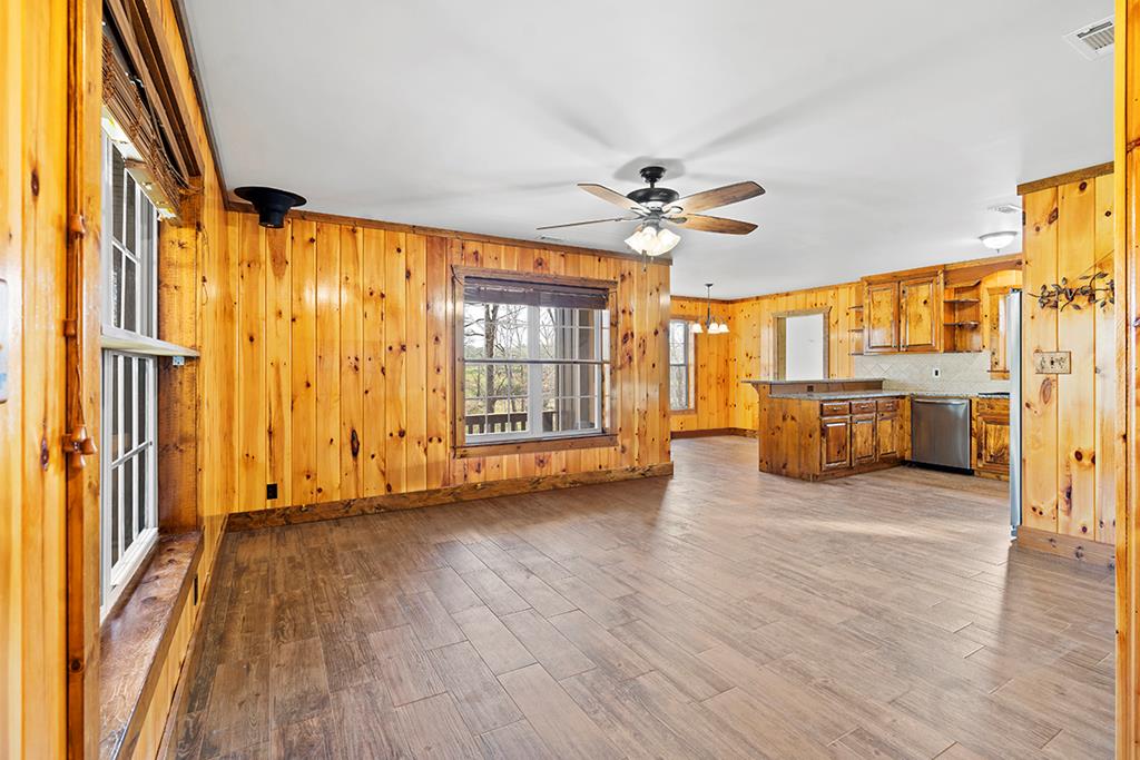 2406 Nation Road Hodges, SC 29653 - Photo 13 of 30