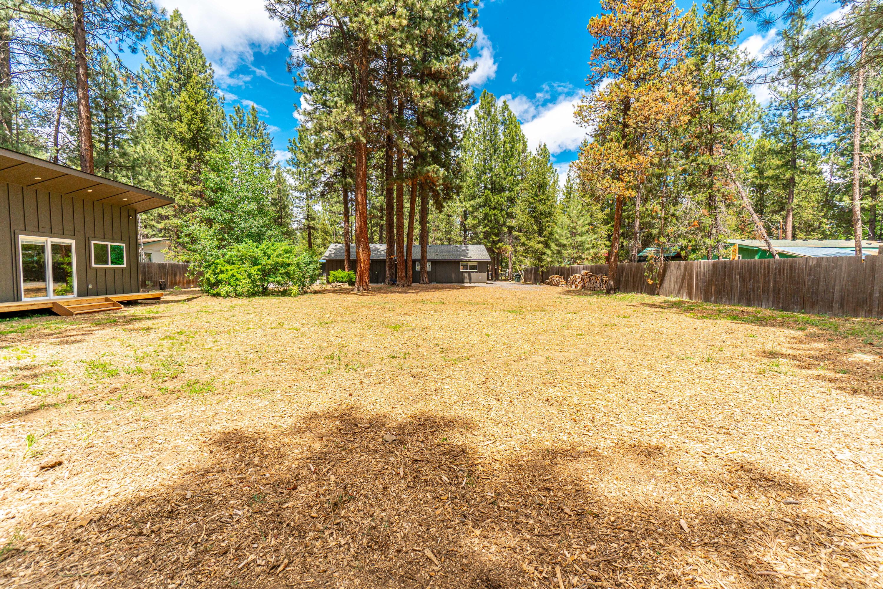 16981 Indio Road Bend, OR 97707 - Photo 32 of 39 RileyVisuals-26