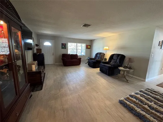 $539,900 | 701 Roanoke Place, Sebring, FL 33870