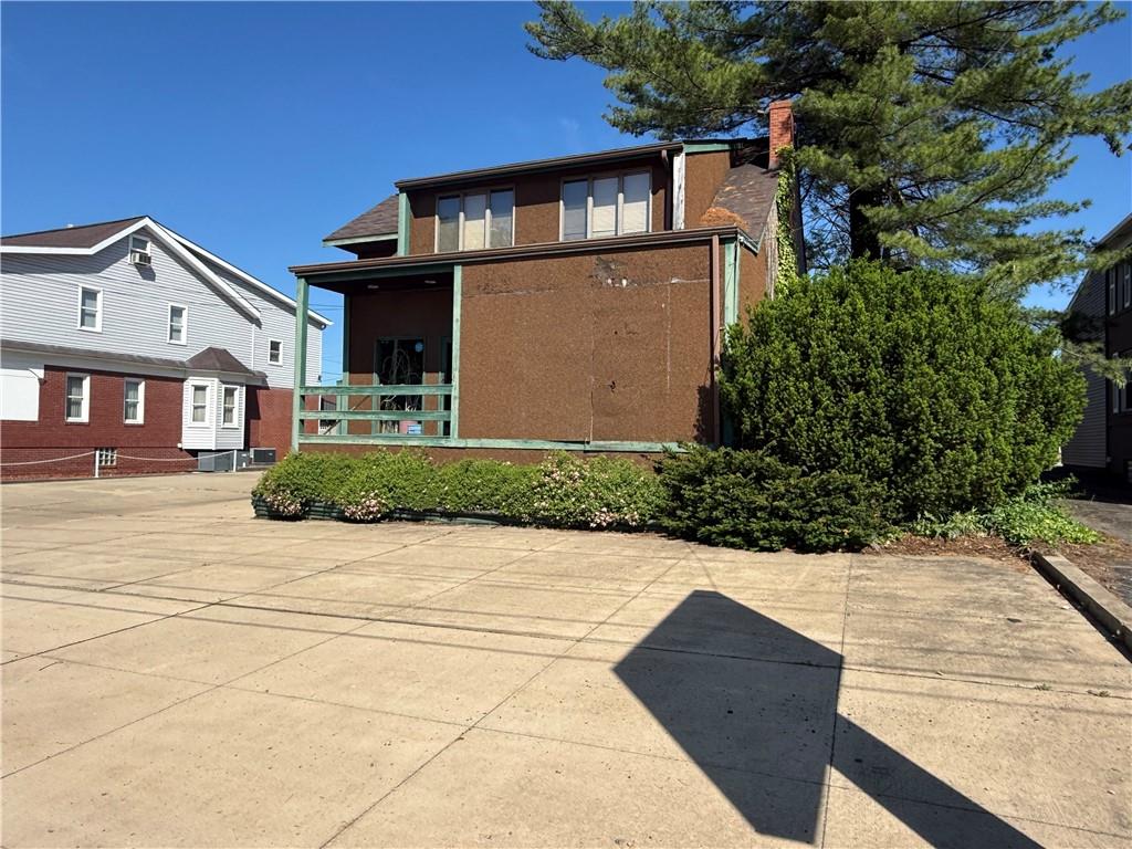 1525 Freeport Road Natrona Heights, PA 15065 - Photo 4 of 25