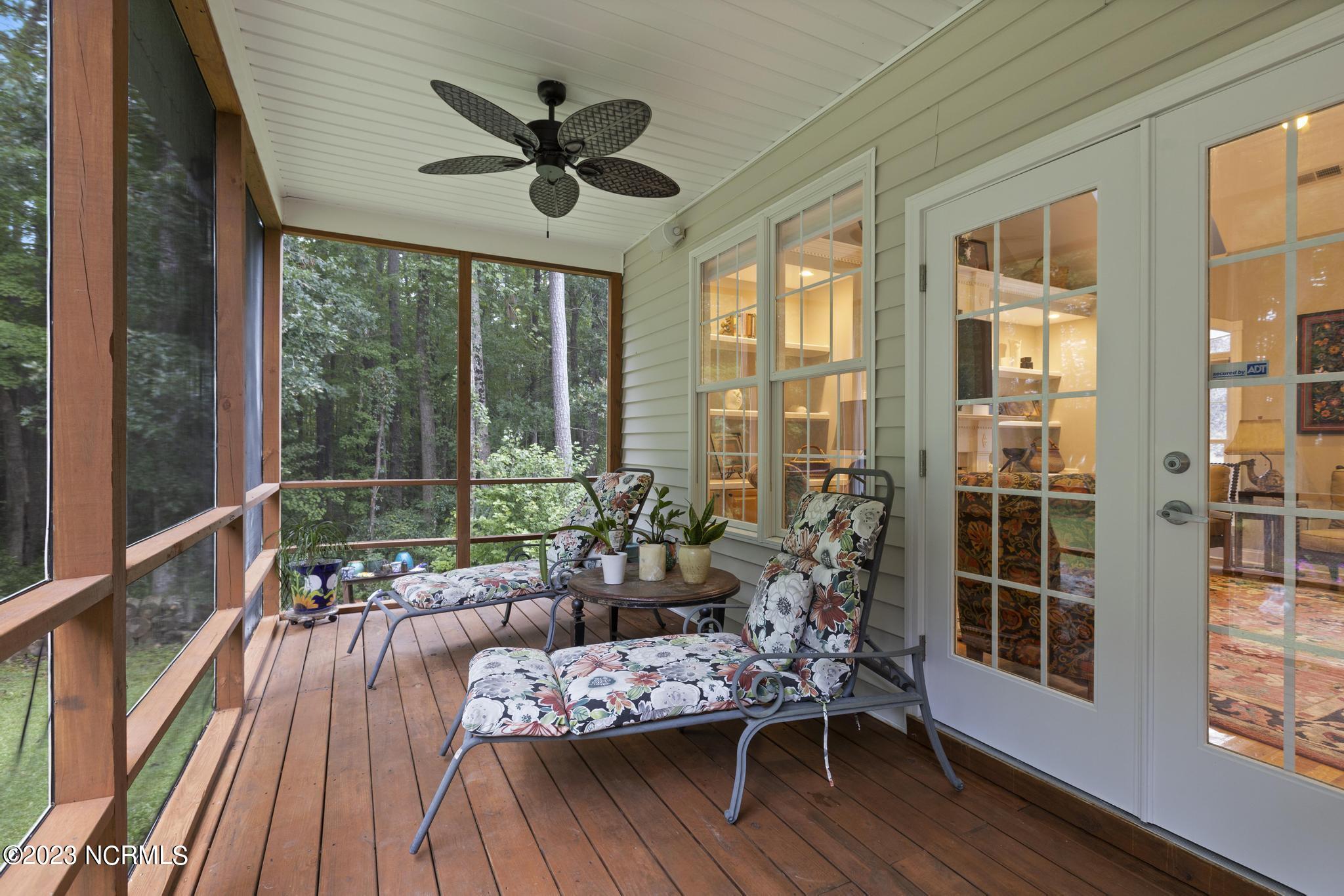 131 Nyon Road New Bern, NC 28562 - Photo 34 of 39 IMG_0220